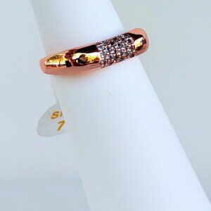 Bomb Party Ring Size 6 "Eccentric Details"